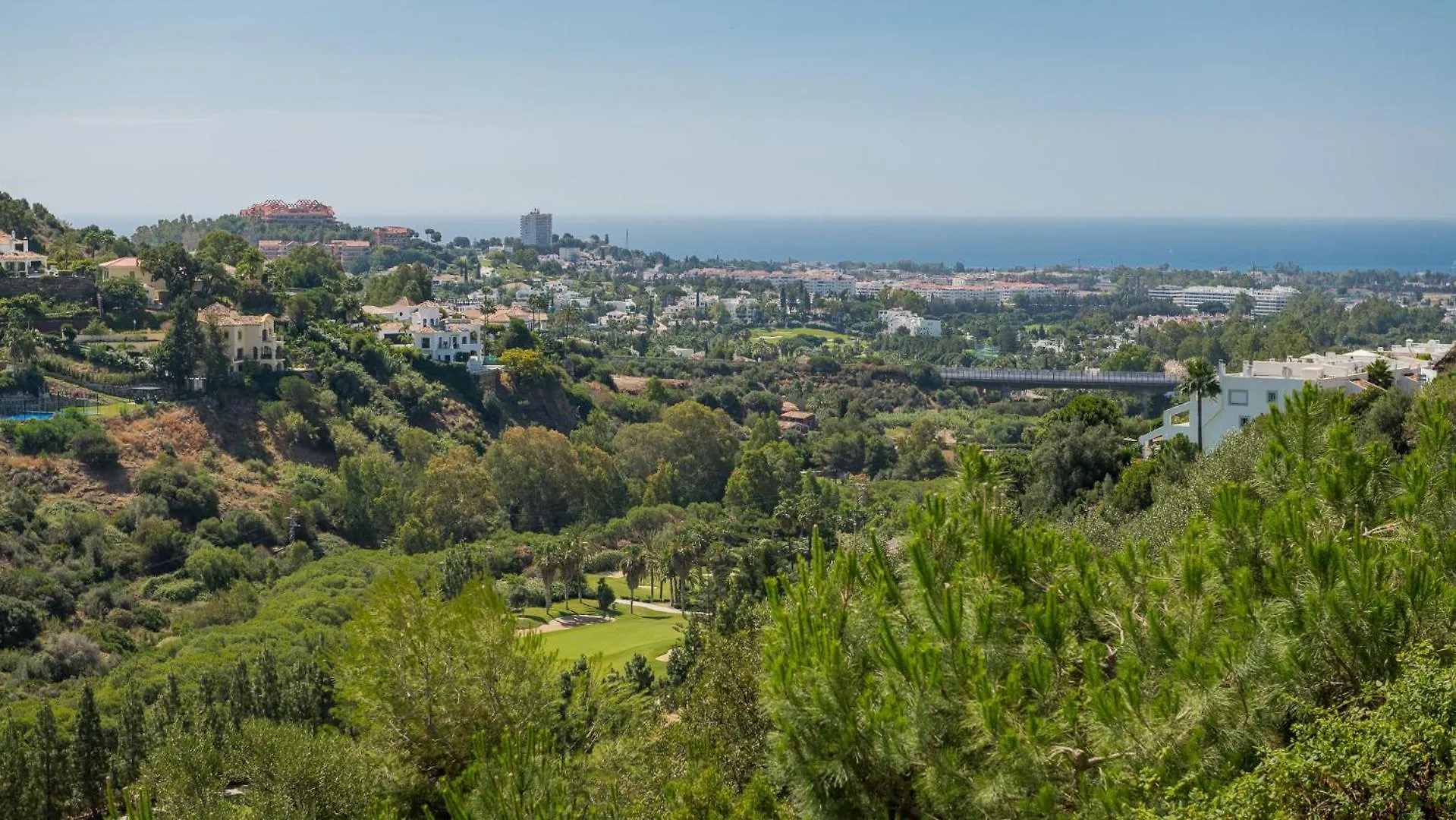 Beautiful Apartment With Amazing Sea And Mountain Views In La Quinta Marbella Benahavis 0*,  Spain